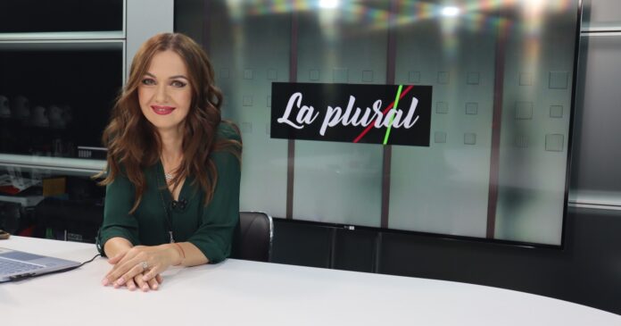 Cristina Andreea Stan prezintă emisiunea La Plural, emisiunea care ajută la îmbunătățirea relației cu sine și cu partenerul!